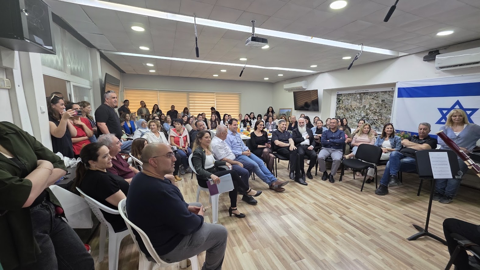 הרמת כוסית חגיגית במועצה אזורית הגלבוע לקראת חג הפסח 