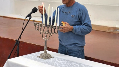 סטנדאפ בברק (1).jpeg