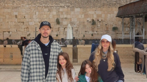 סטנדאפ בברק (1).jpg