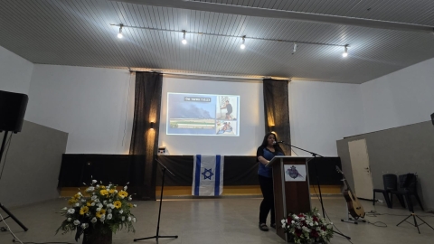 דבורה - 6.jpeg